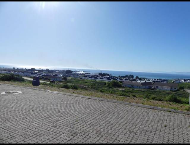 LAND FOR SALE IN HARBOUR LIGHTS